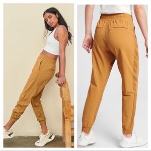 Athleta Textured Brooklyn Jogger Pant in Mustard Yellow - 12